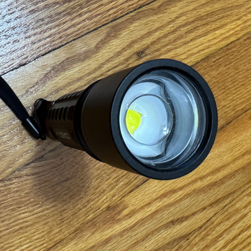 Coast XP11R Flashlight