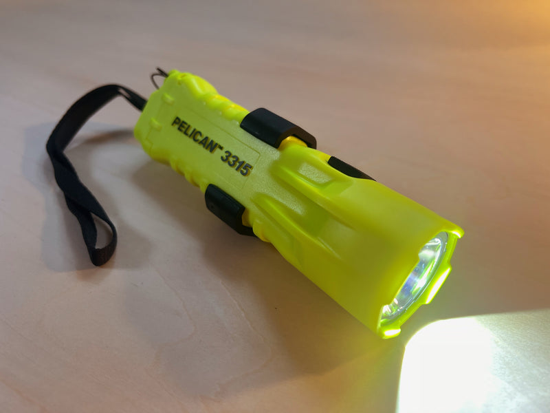 Pelican 3315 Yellow flashlight